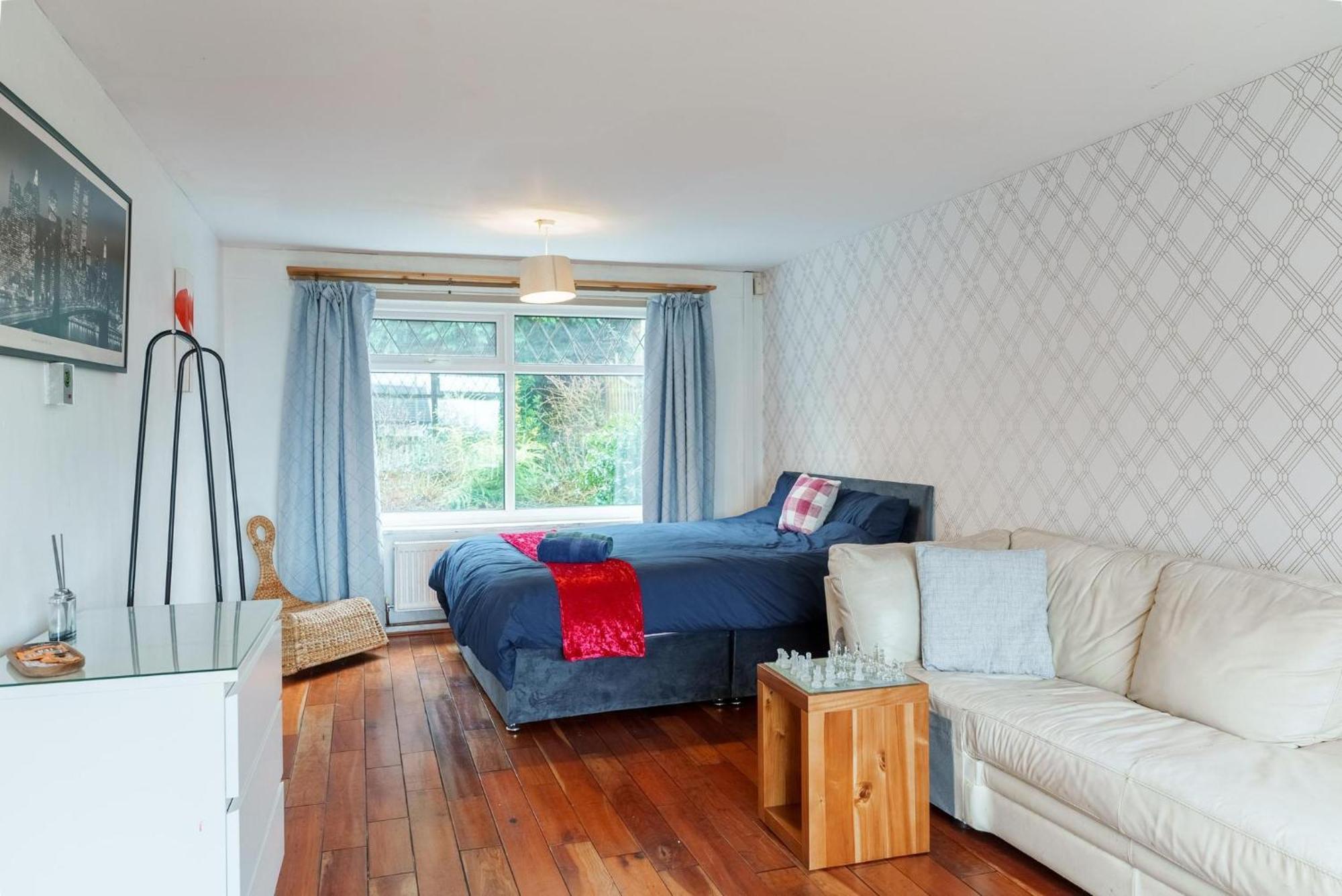 Urban Retreat - Homestay